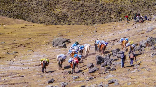 peru-huayhuash-trek