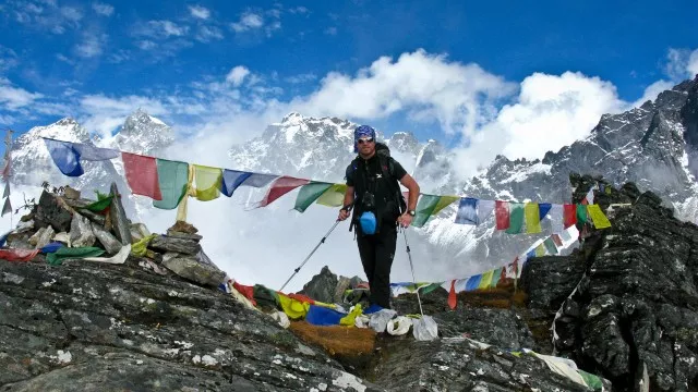 Gebetsfahnen am mera peak trek