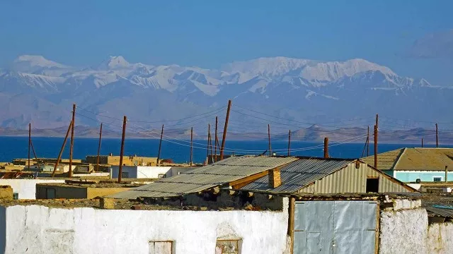 pamir-highway-trekking