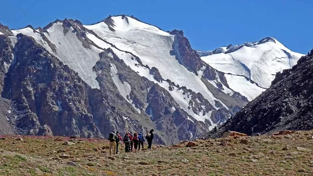 pamir-highway-trekking